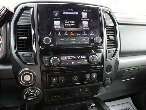 Used 2021 Nissan Titan PRO-4X w/ Pro-4x Convenience Package AWD/4WD image 40