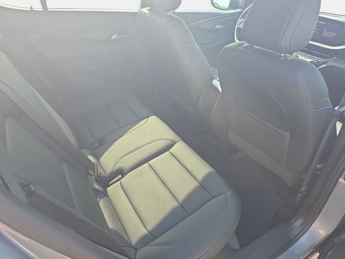 Used 2026 Buick Envista Sport Touring w/ Convenience I Package FWD image 11
