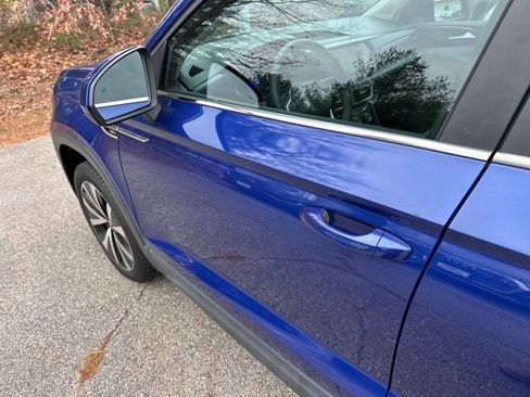 Used 2022 Volkswagen Taos SE image 10