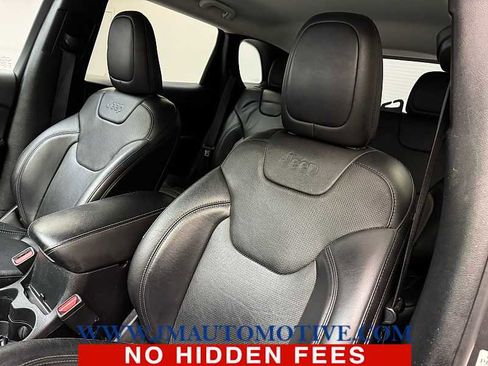 Used 2020 Jeep Cherokee Limited image 13