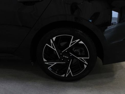 Used 2025 Kia K5 GT-Line w/ GT-Line Premium Package FWD image 25
