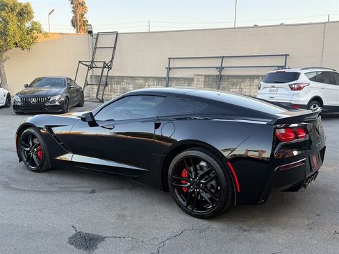 Used 2019 Chevrolet Corvette Stingray Coupe w/ Carbon Flash Badge Package RWD image 8