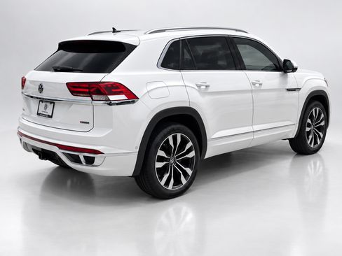 Used 2022 Volkswagen Atlas Cross Sport SEL Premium R-Line AWD/4WD image 6