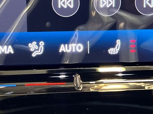 New 2026 Volkswagen Tiguan SE R-Line FWD image 19