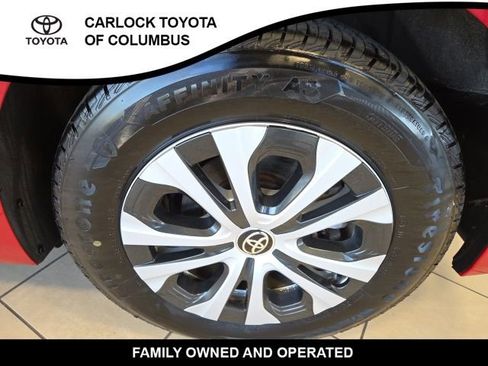 Used 2020 Toyota Prius LE AWD/4WD image 10