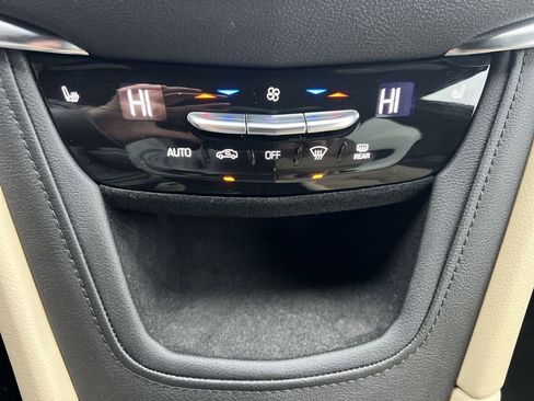 Used 2019 Cadillac XT5 Luxury image 11