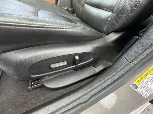 Used 2017 Chevrolet Cruze Premier FWD image 26