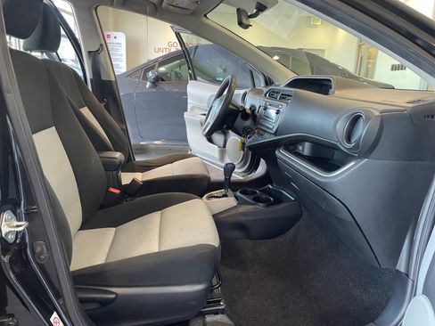 Used 2014 Toyota Prius C Two image 19