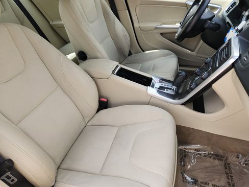 Used 2012 Volvo S60 T5 image 13