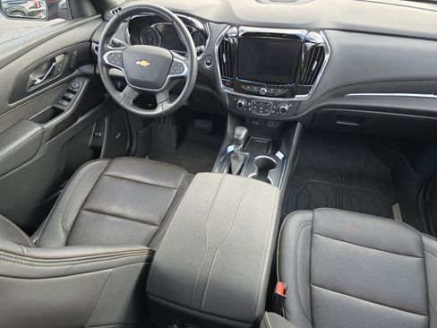 Used 2022 Chevrolet Traverse High Country image 39