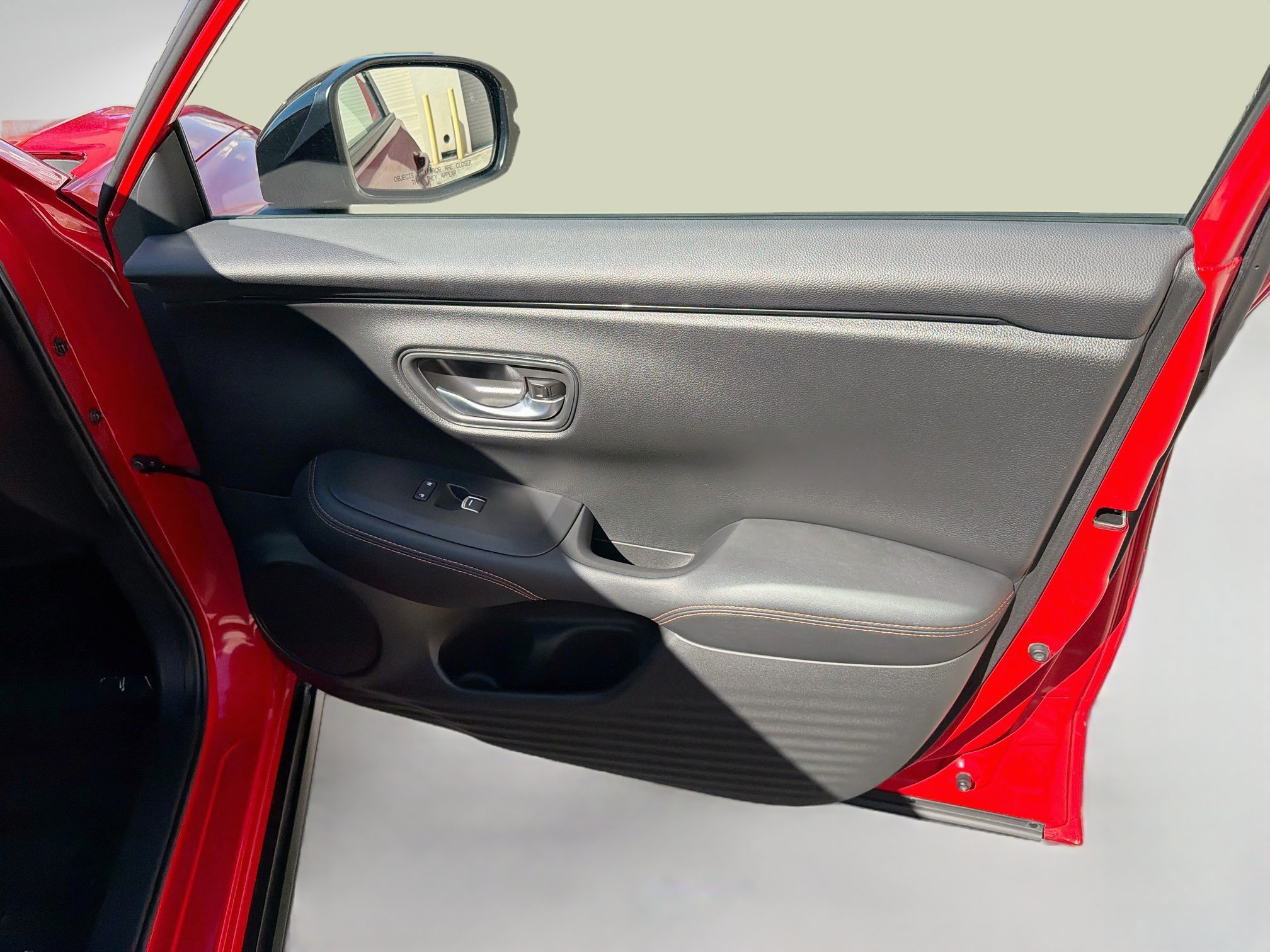 Certified 2025 Honda HR-V Sport image 32