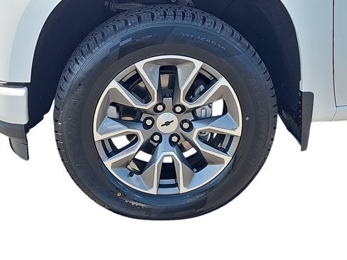 Used 2019 Chevrolet Silverado 1500 RST w/ All-Star Edition AWD/4WD image 31
