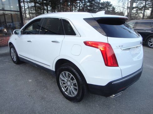 Used 2018 Cadillac XT5 Luxury w/ Driver Awareness Package image 4