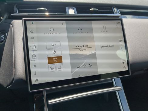 New 2026 Land Rover Range Rover Velar S image 20