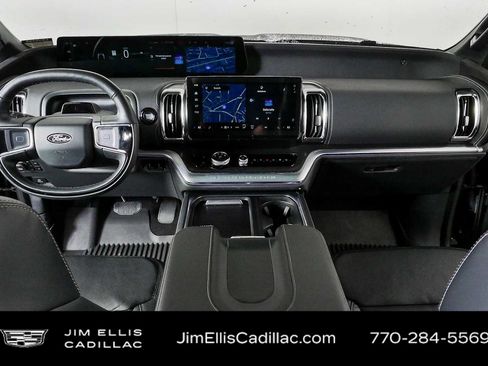 Used 2025 Ford Expedition Max Platinum w/ Stealth Appearance Package AWD/4WD image 20