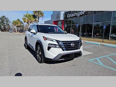 Used 2024 Nissan Rogue SL w/ SL Premium Package image 18