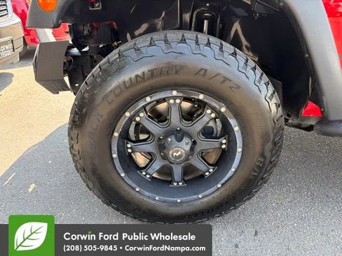 Used 2016 Jeep Wrangler Unlimited Sport w/ Quick Order Package 24S AWD/4WD image 9