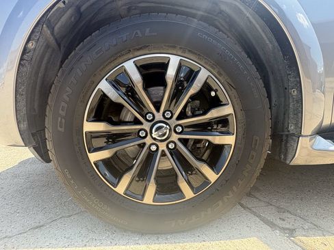 Used 2018 Nissan Armada Platinum w/ Captain Seat Package RWD image 9