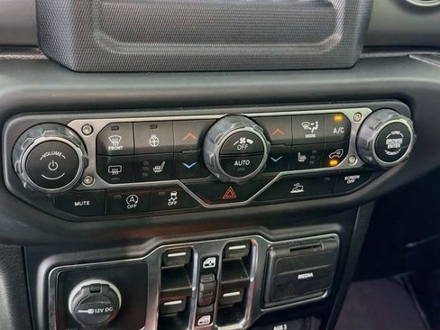 Used 2021 Jeep Wrangler Unlimited Sport AWD/4WD image 19