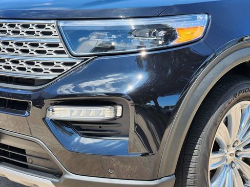Used 2022 Ford Explorer Limited w/ Equipment Group 301A RWD image 8