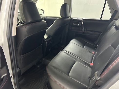 Used 2021 Toyota 4Runner Venture w/ Moonroof Package AWD/4WD image 15