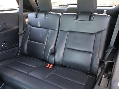Used 2025 Ford Explorer ST-Line AWD/4WD image 19