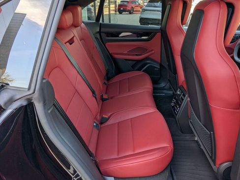 New 2026 Porsche Macan 4 Electric AWD/4WD image 23