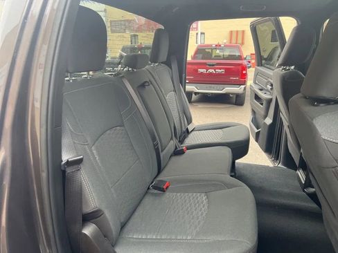 Used 2025 RAM 2500 Big Horn AWD/4WD image 31