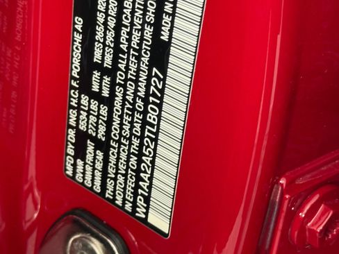Certified 2026 Porsche Macan AWD/4WD image 24