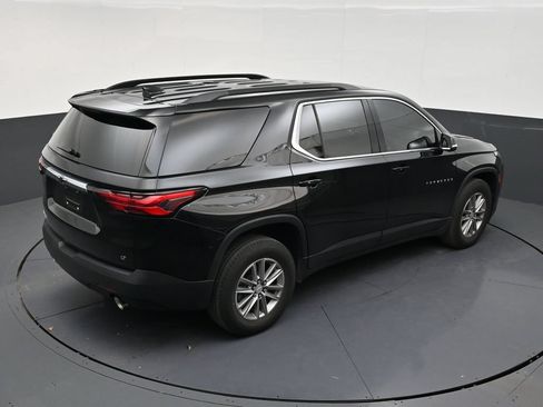 Used 2023 Chevrolet Traverse LT FWD image 15