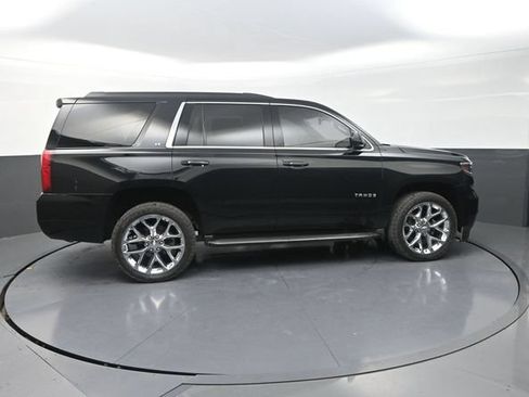Used 2017 Chevrolet Tahoe LT w/ Luxury Package AWD/4WD image 11