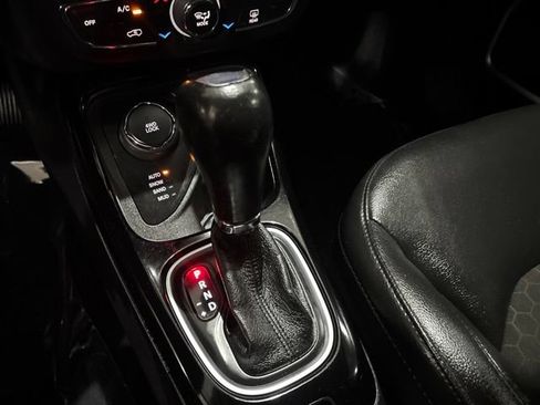 Used 2020 Jeep Compass Latitude AWD/4WD image 31