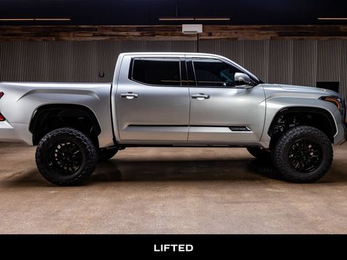 Used 2022 Toyota Tundra Platinum AWD/4WD image 10