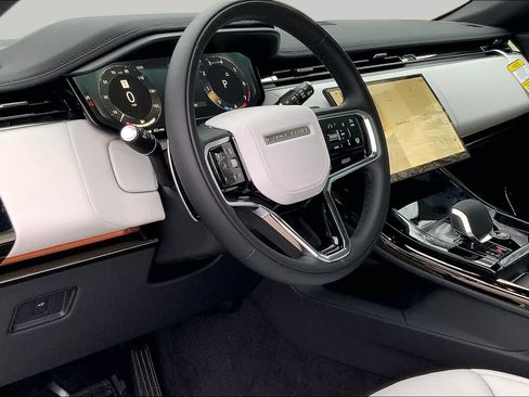 New 2026 Land Rover Range Rover Sport SE AWD/4WD image 9