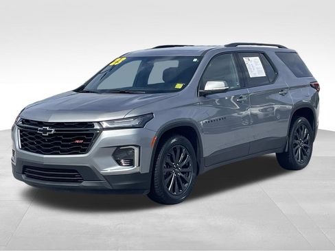 Used 2023 Chevrolet Traverse RS w/ LPO, Floor Liner Package AWD/4WD image 8
