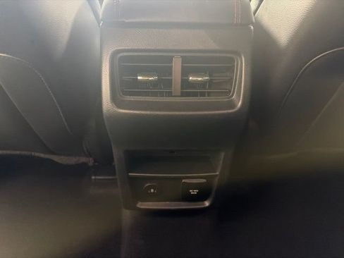 Used 2024 Ford Edge ST-Line AWD/4WD image 31