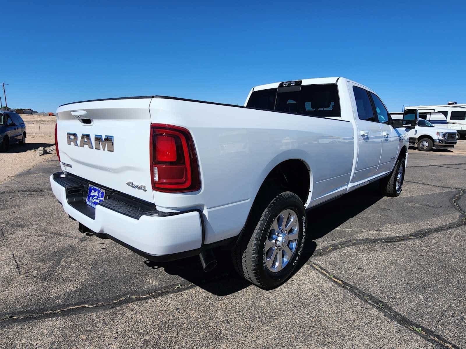 New 2026 RAM 2500 Laramie w/ Sport Appearance Package AWD/4WD image 5