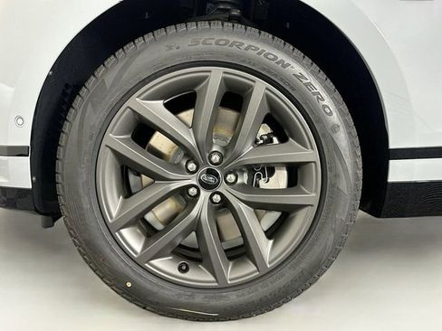 Used 2026 Land Rover Range Rover Velar Dynamic SE image 30