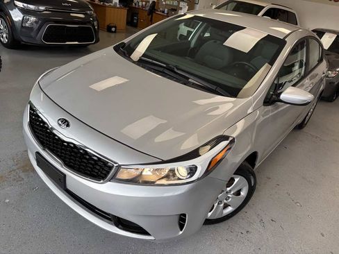 Used 2018 Kia Forte LX image 8