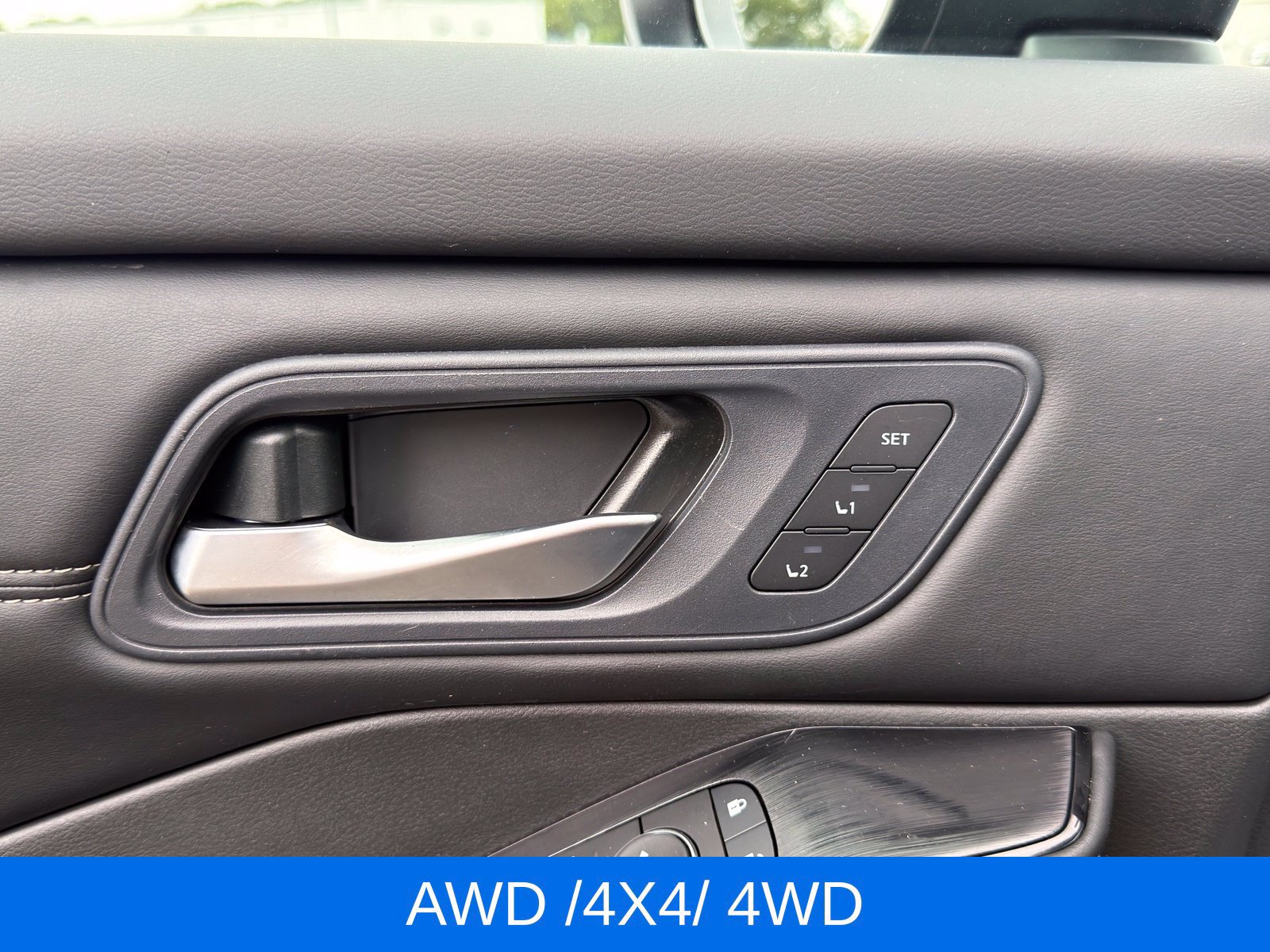Used 2024 Nissan Rogue SL w/ SL Premium Package AWD/4WD image 12