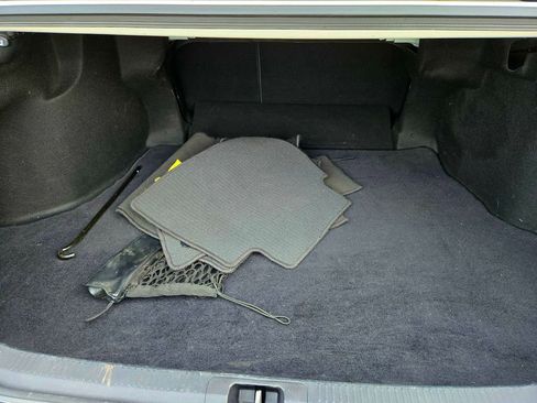 Used 2021 Toyota Camry LE w/ Carpet Mat Package (TMS) image 29