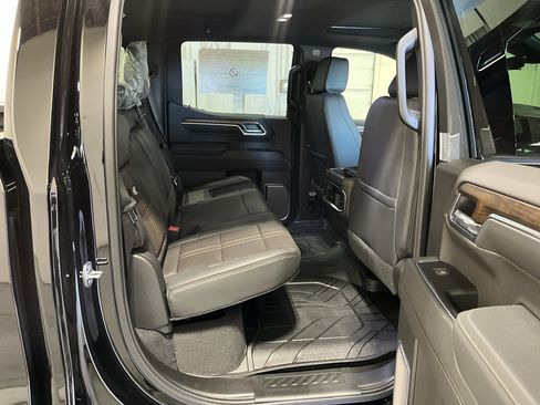 New 2026 Chevrolet Silverado 1500 High Country AWD/4WD image 36