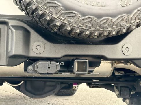 Used 2024 Ford Bronco Wildtrak image 36