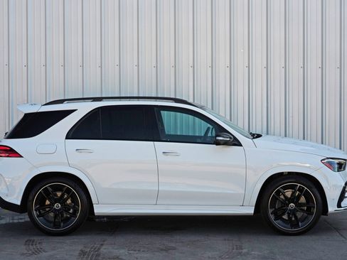 Used 2025 Mercedes-Benz GLE 580 4MATIC w/ Driver Assistance Package image 60