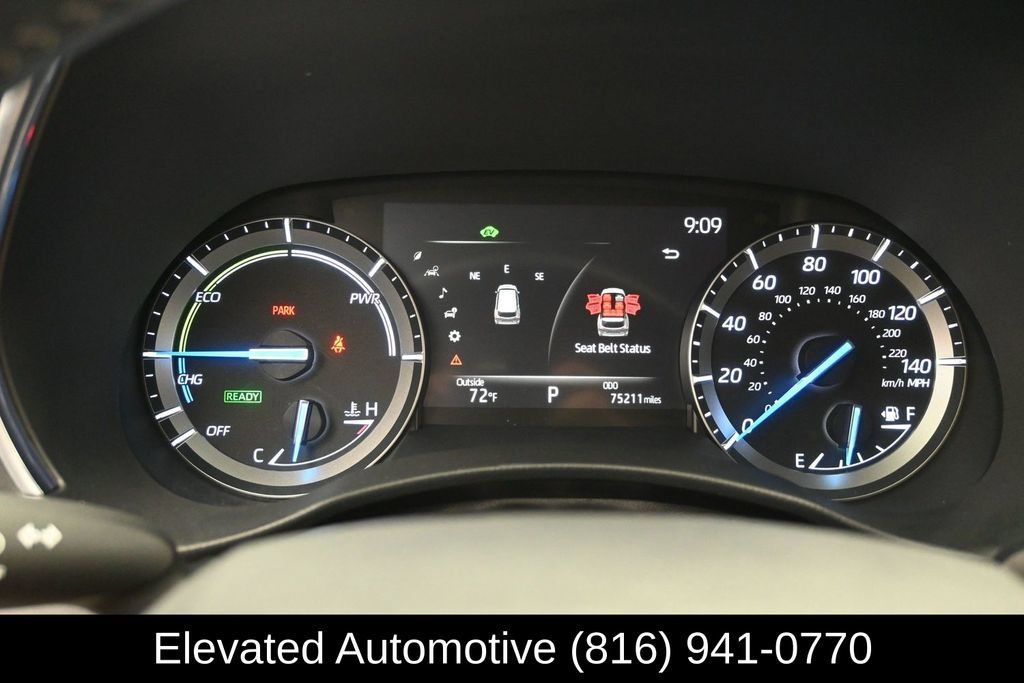 Used 2021 Toyota Highlander Platinum AWD/4WD image 16