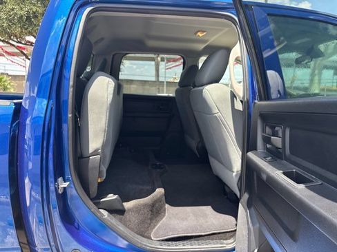 Used 2015 RAM 2500 Tradesman w/ Chrome Appearance Group AWD/4WD image 48