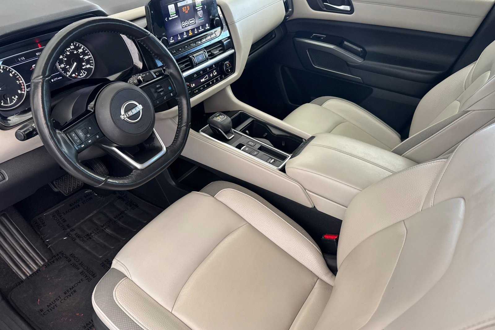 Used 2022 Nissan Pathfinder SL FWD image 9