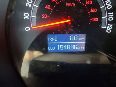 Used 2011 Toyota Tundra Limited w/ Platinum Pkg image 16