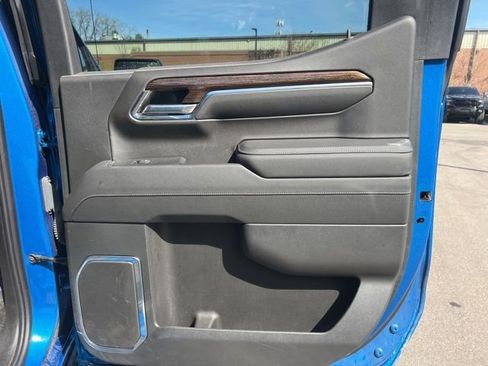 Used 2023 GMC Sierra 1500 Elevation w/ Elevation Premium Package AWD/4WD image 12