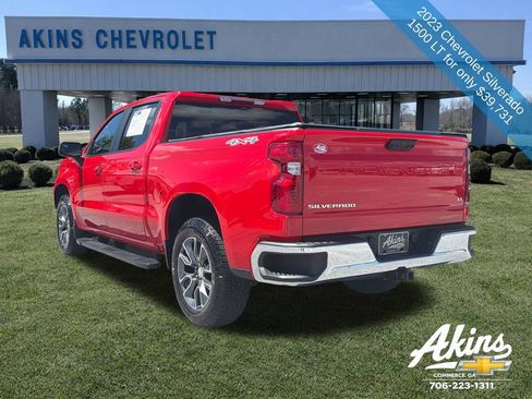 Used 2023 Chevrolet Silverado 1500 LT w/ Protection Package AWD/4WD image 2